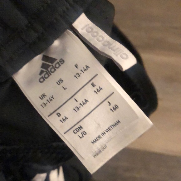 Unisex youth large dark grey Adidas soccer pants - Picture 3 of 3